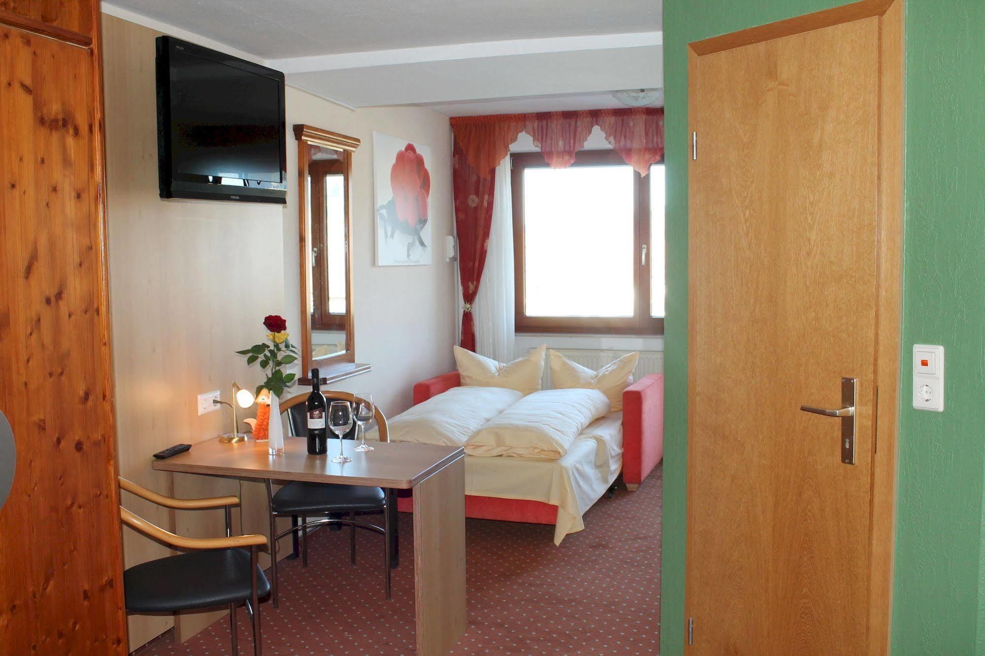 Deva Hotel Renchtalblick Оберкирх Екстериор снимка