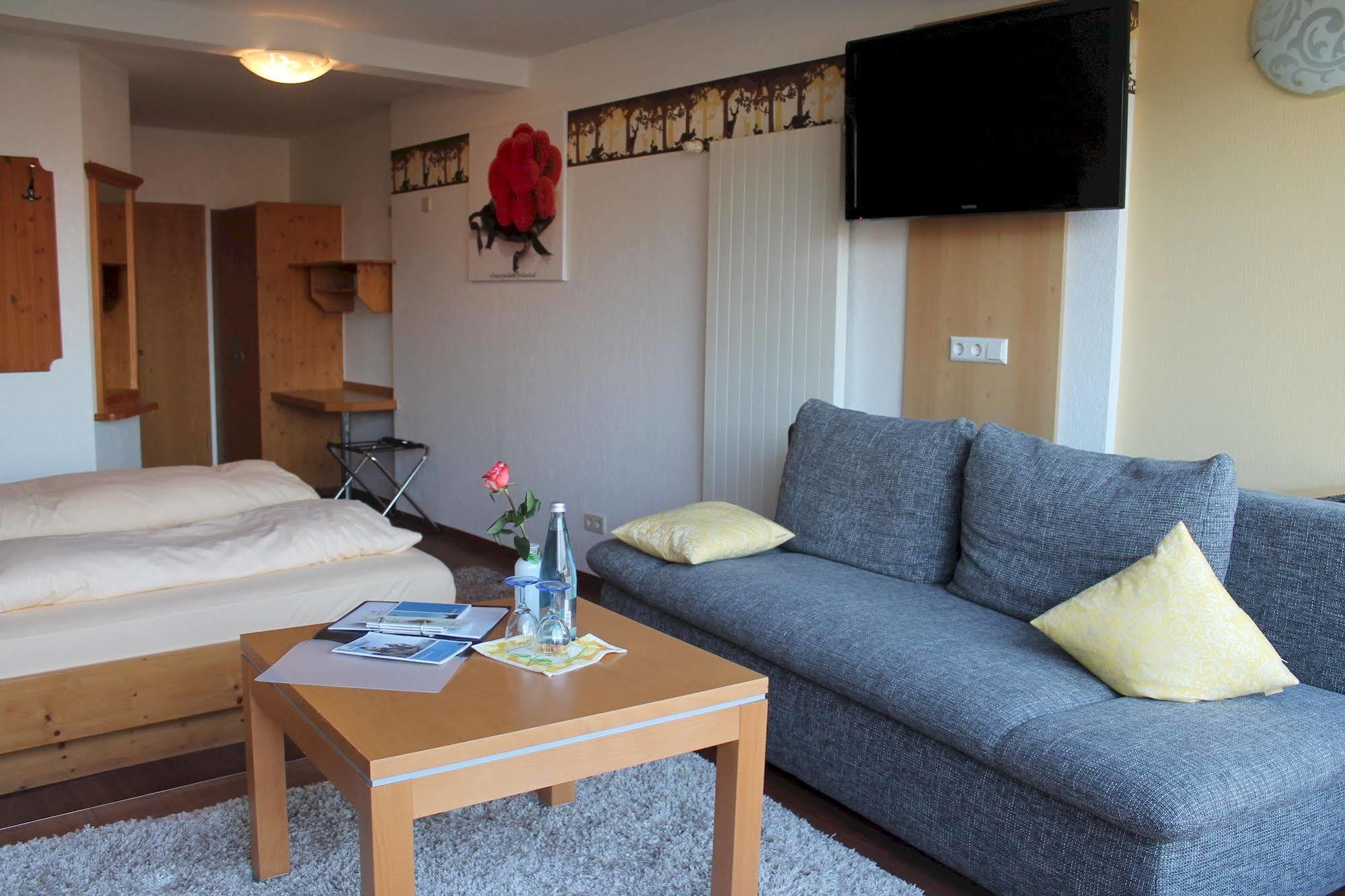 Deva Hotel Renchtalblick Оберкирх Екстериор снимка